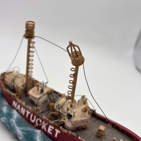 Anchor Bay Harbour Lights The Nantucket Light Vessel No. 112 Boat Figurine - Picture 6 of 16